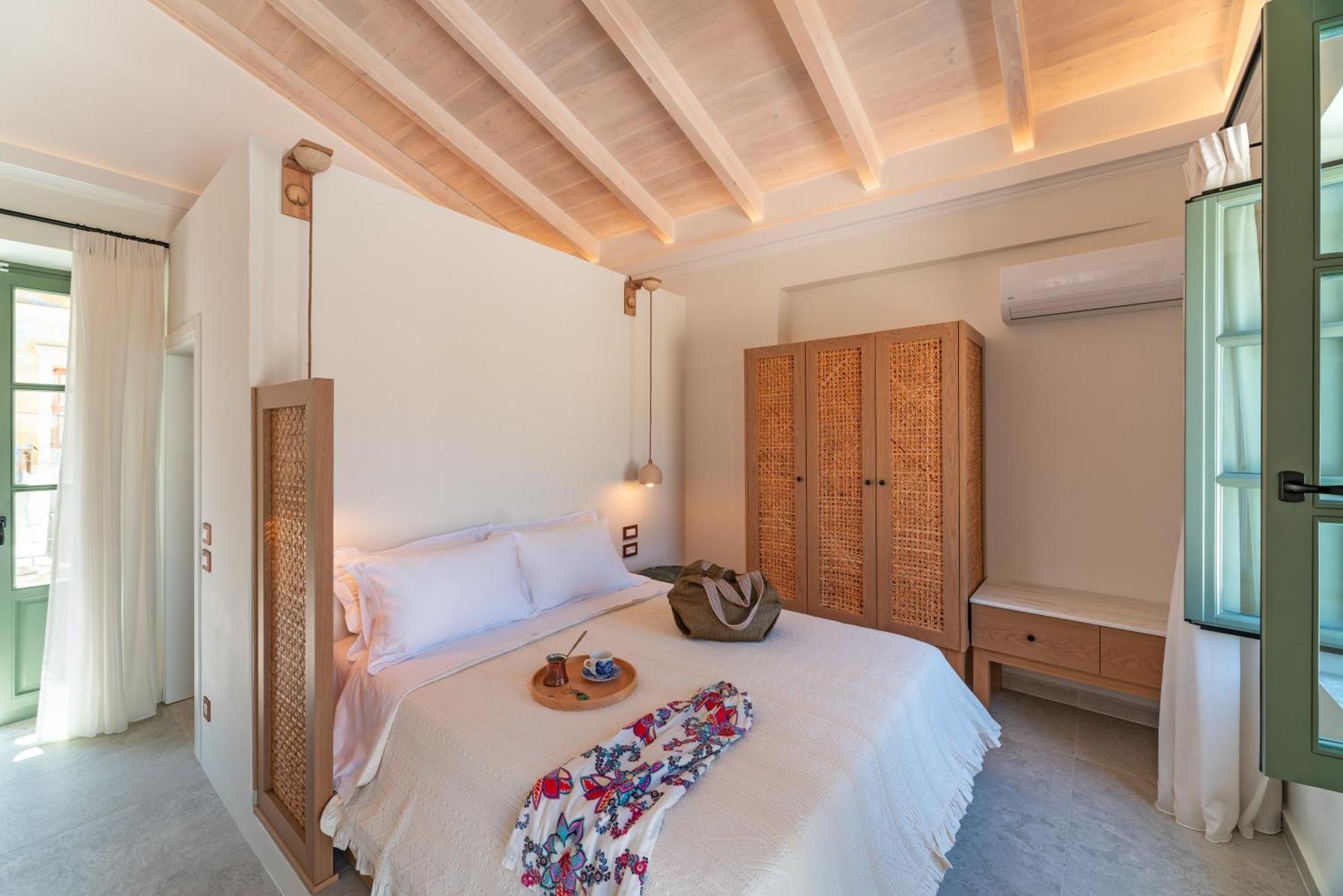 Nisomar Suites Sými Eksteriør bilde